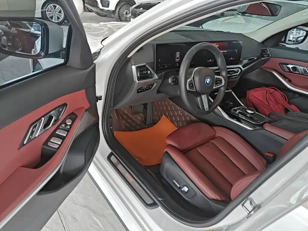 BMW i3 2023 — фото 16