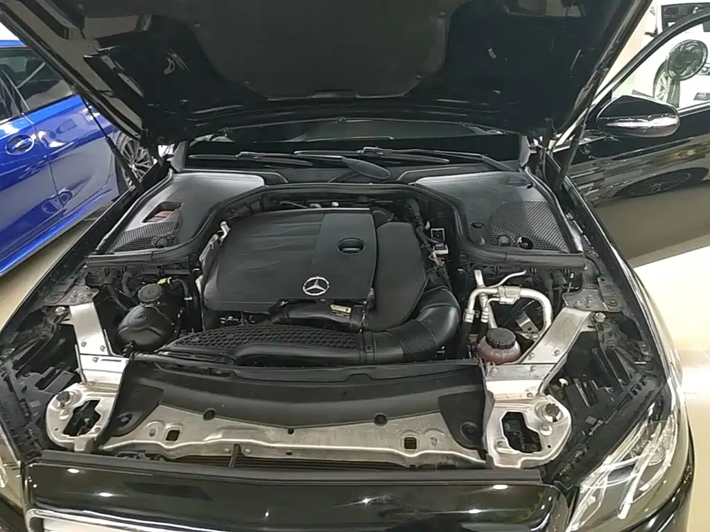 Mercedes-Benz E-Class 2020 — фото 20