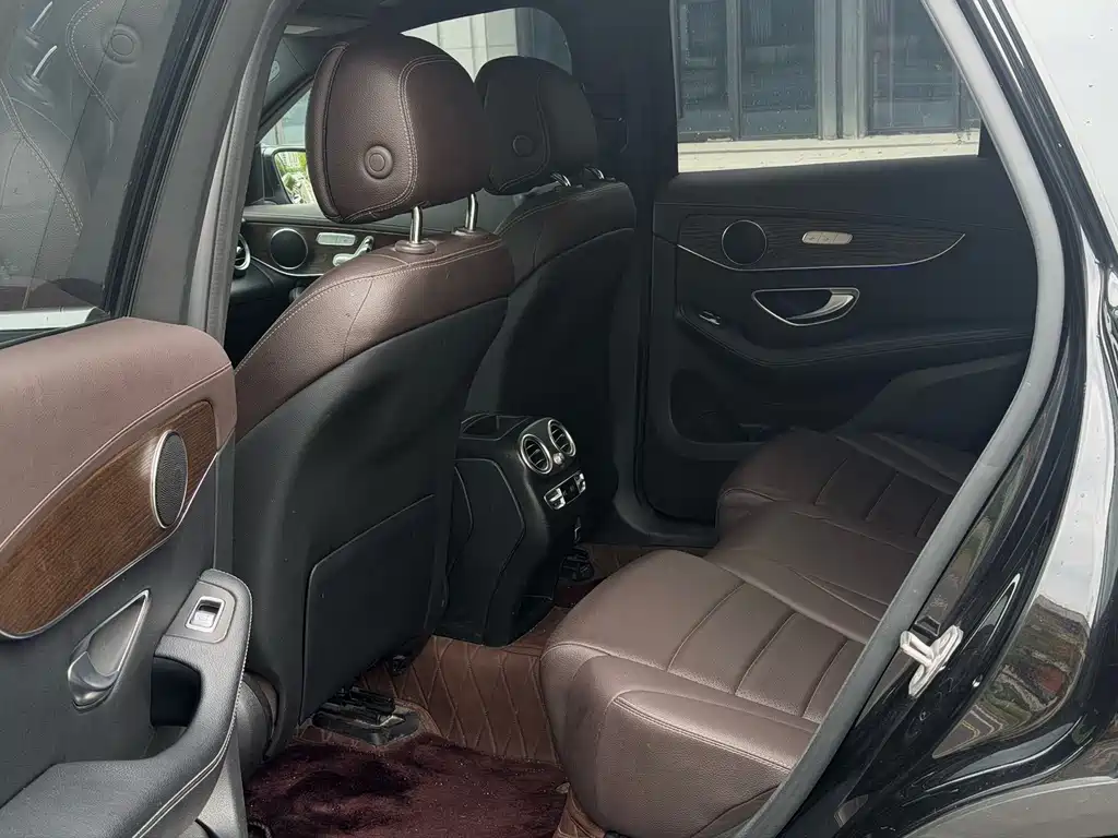 Mercedes-Benz GLC 2022