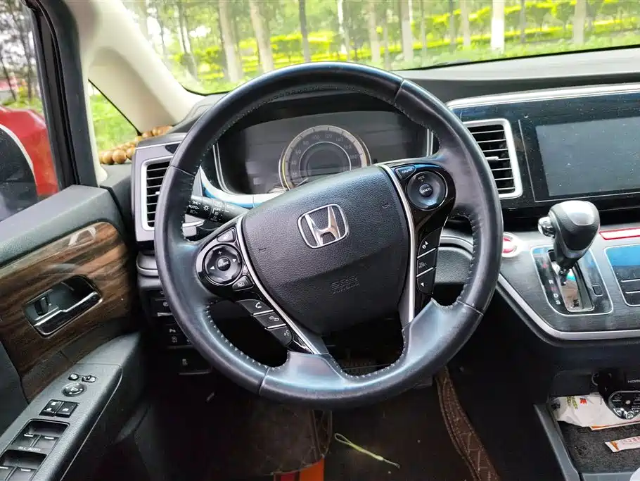 Honda Elysion 2018 — фото 15