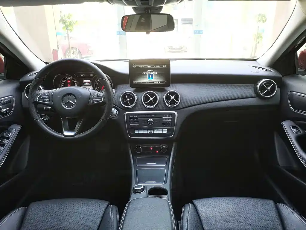 Mercedes-Benz GLA 2017 — фото 17