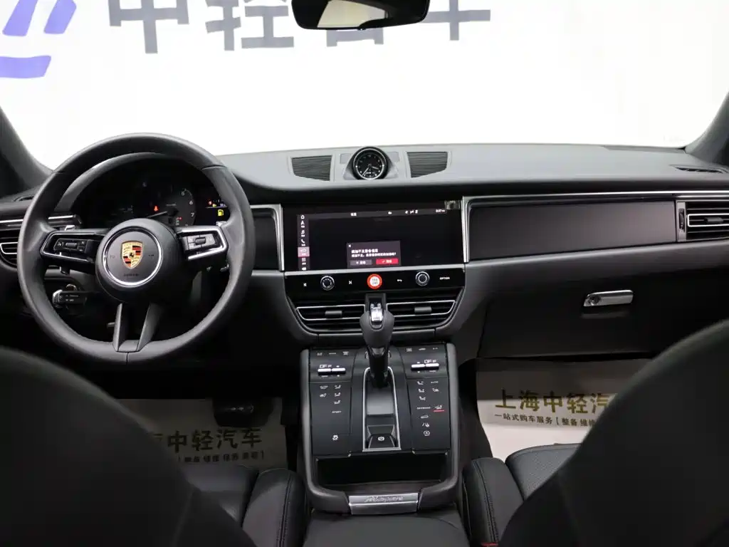 Porsche Macan 2023 — фото 14