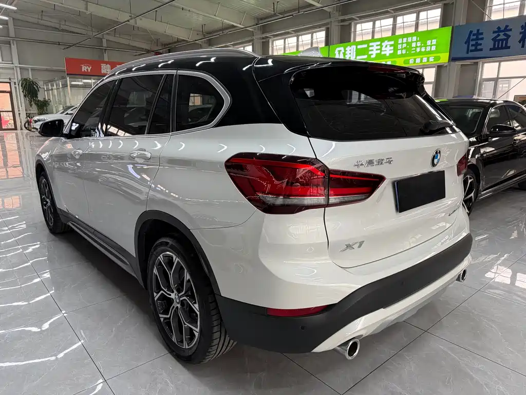 BMW X1 2022 — фото 6