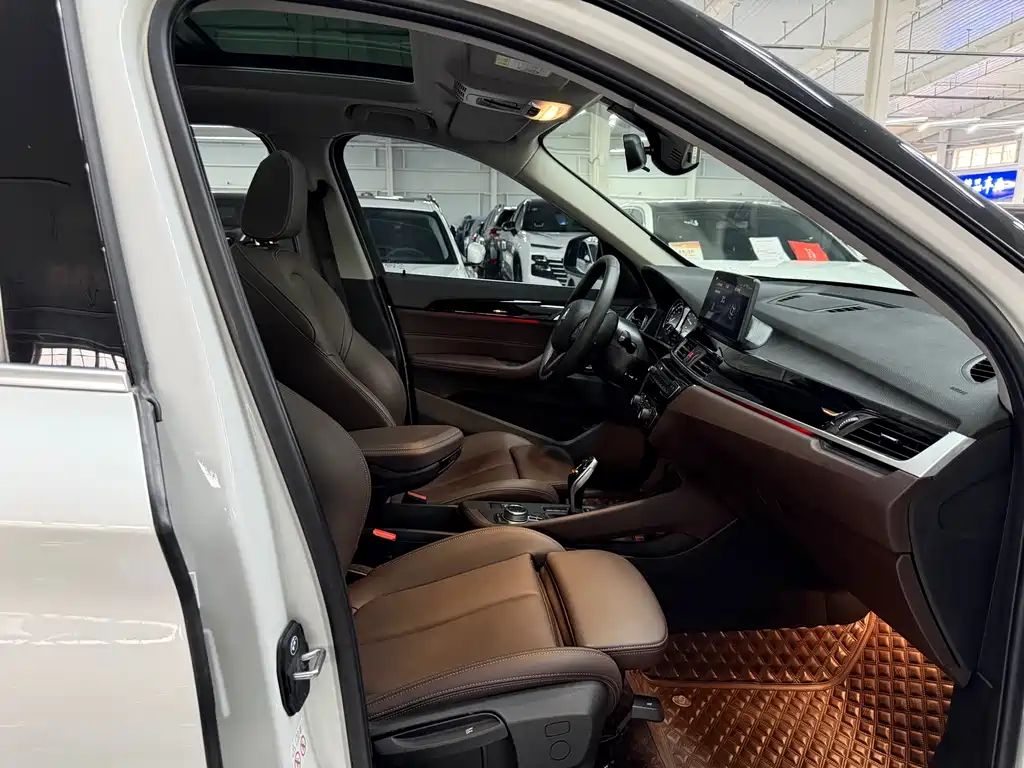BMW X1 2022 — фото 18