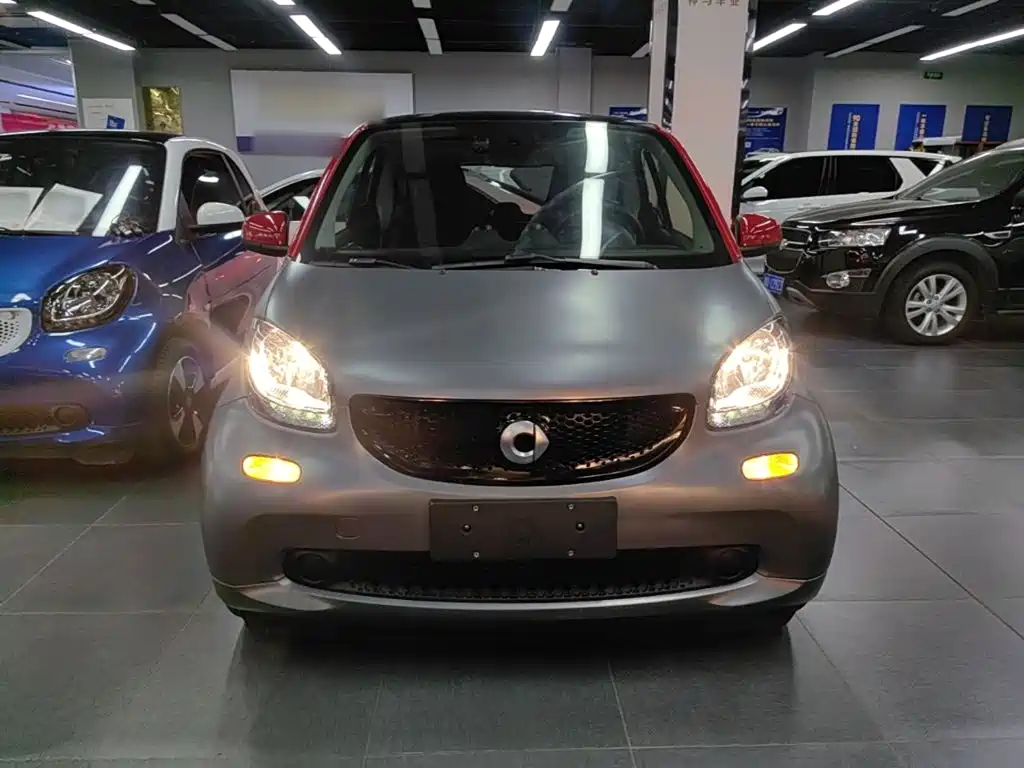 smart fortwo 2018 — фото 3