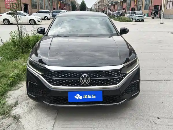 Volkswagen Passat 2023