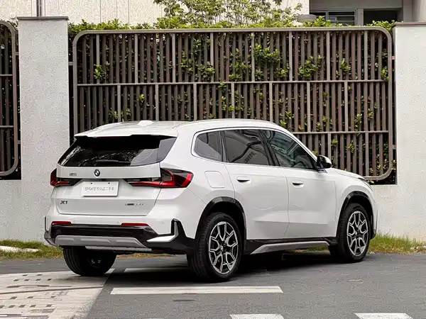 BMW X1 2025