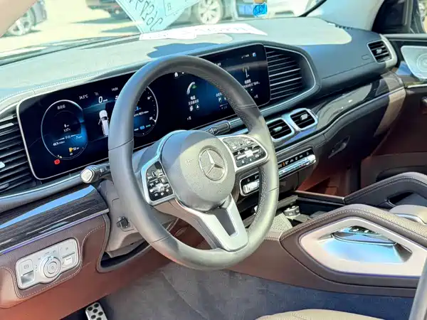 Mercedes-Benz GLS 2020