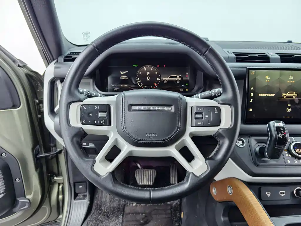 Land Rover Defender 2022 — фото 24