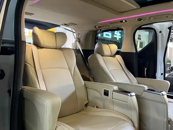 Toyota Alphard 2019