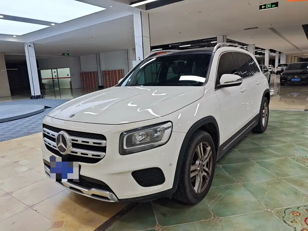Mercedes-Benz GLB 2021 — фото 1
