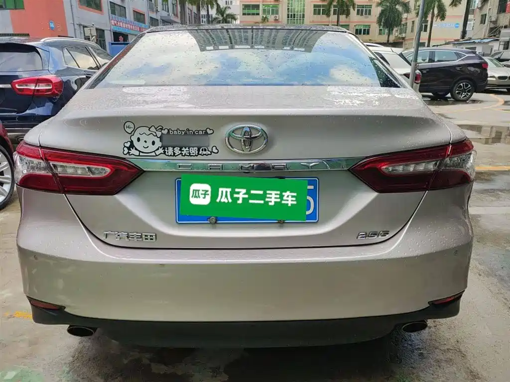 Toyota Camry 2019 — фото 6