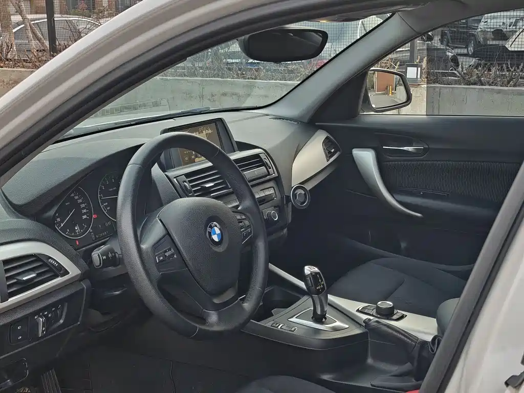 BMW 1 Series 2014 — фото 11