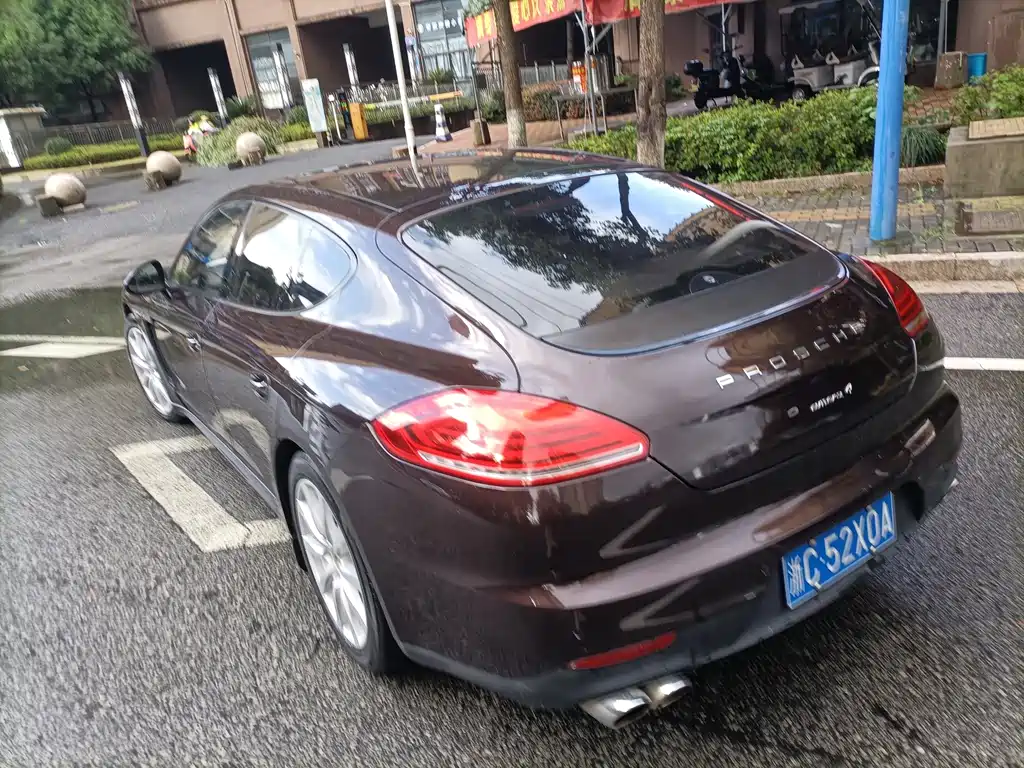 Porsche Panamera 2014 — фото 9
