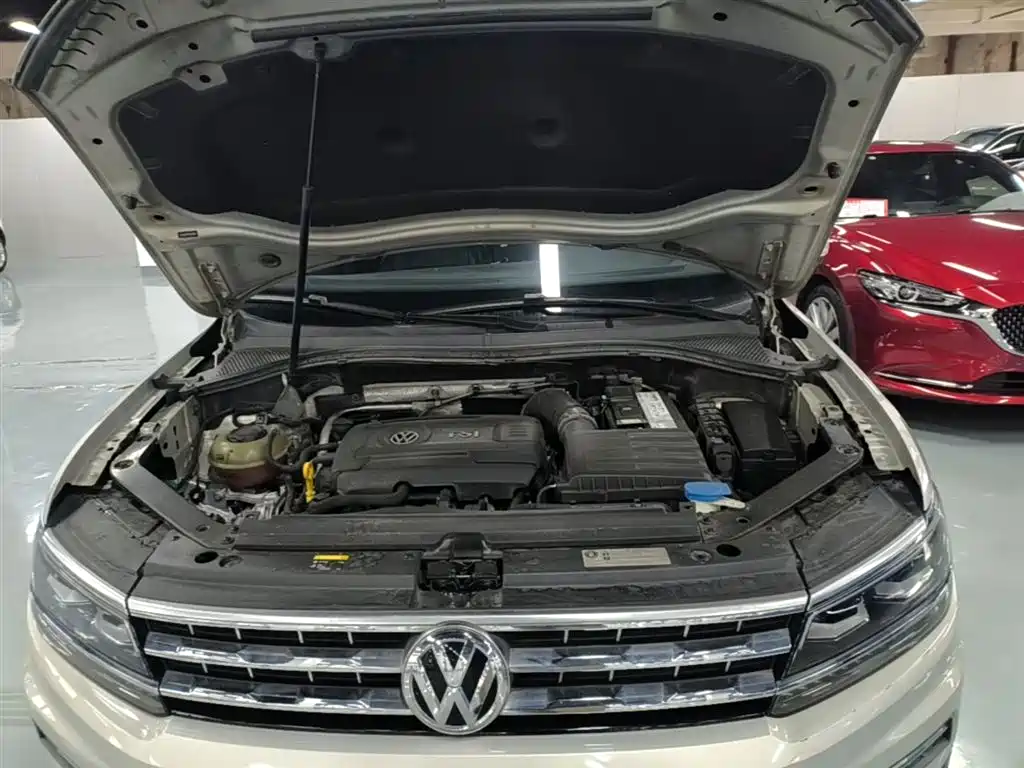 Volkswagen Tiguan L 2017 — фото 20
