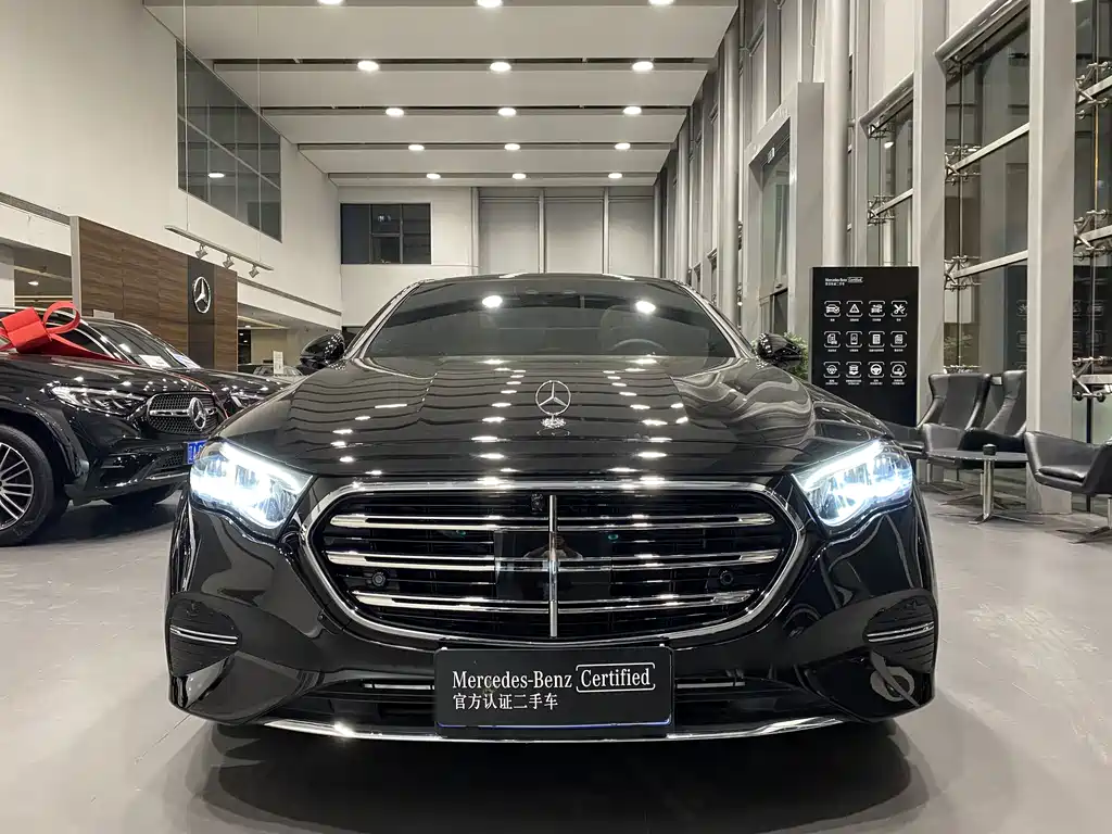 Mercedes-Benz E-Class 2025 — фото 2