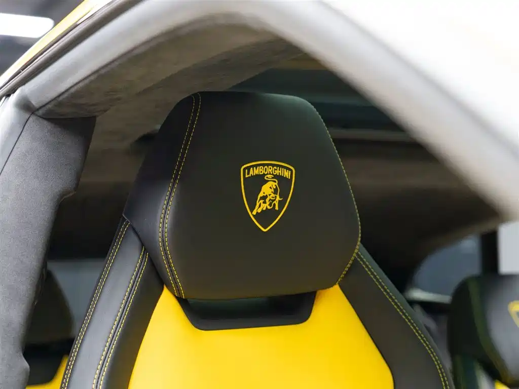 Lamborghini Urus 2019 — фото 13