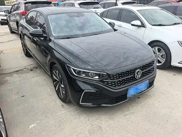Volkswagen Passat 2022