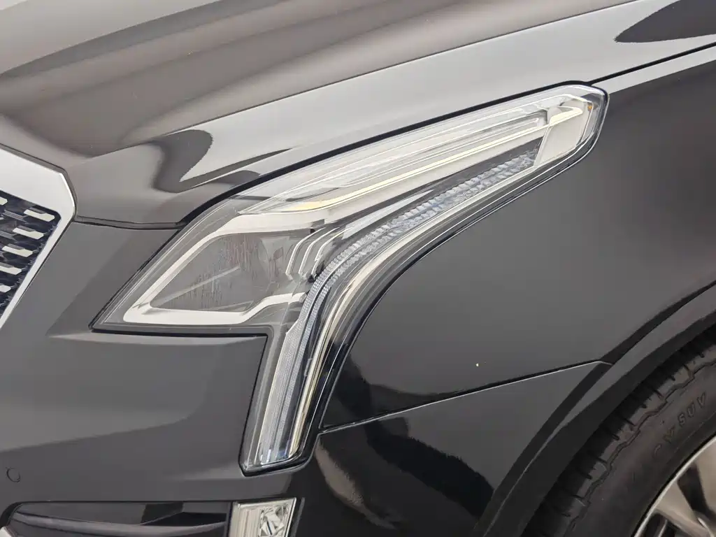 Cadillac XT5 2020 — фото 8