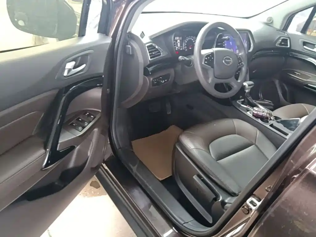 GAC Motor Trumpchi GS4 2018 — фото 16