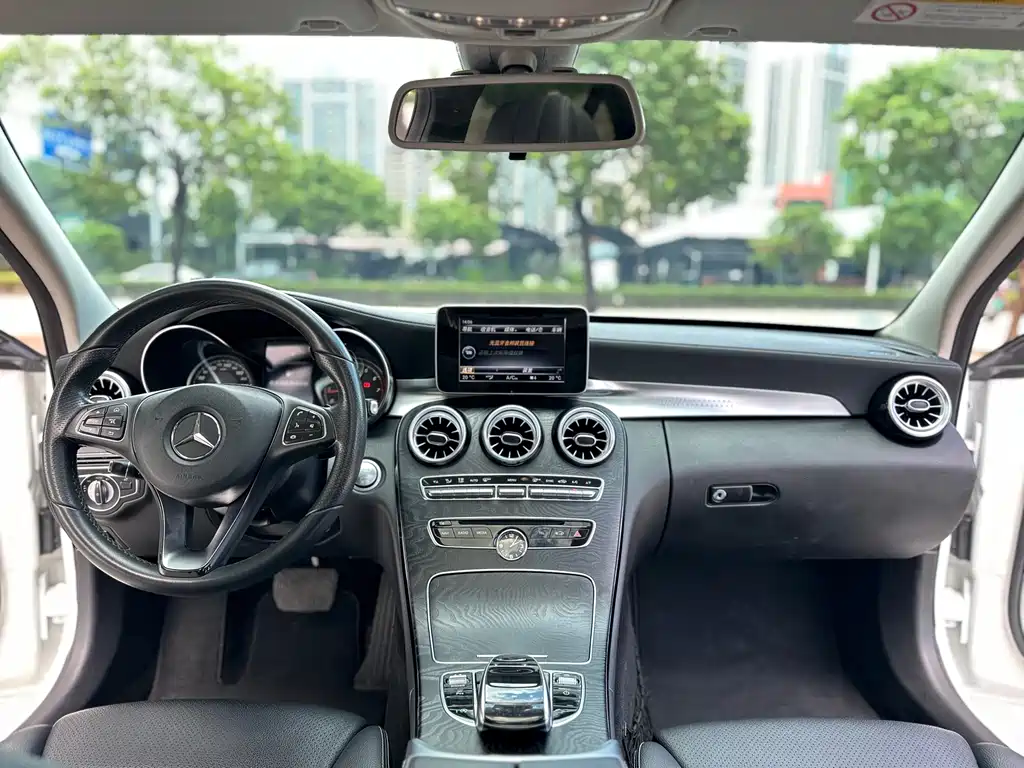 Mercedes-Benz C-Class 2017