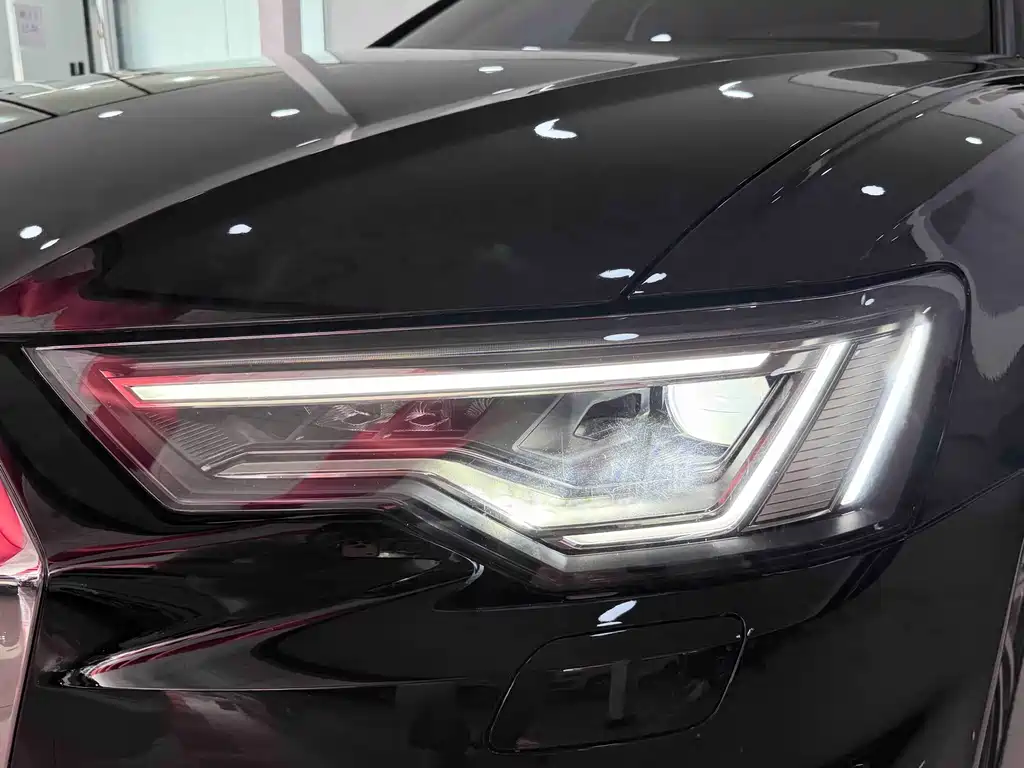 Audi A6L 2023