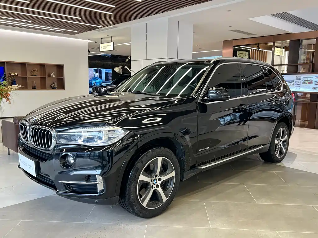 BMW X5 2018 — фото 1