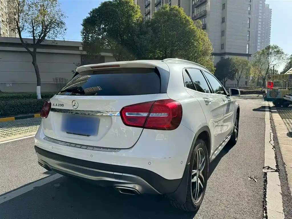 Mercedes-Benz GLA 2015 — фото 17
