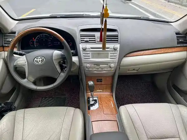 Toyota Camry 2010