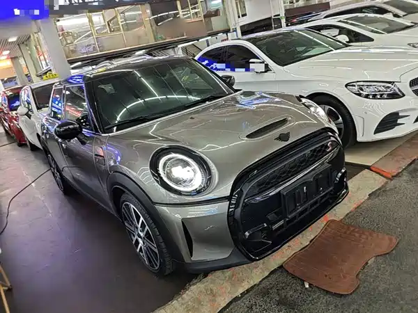 MINI 2024