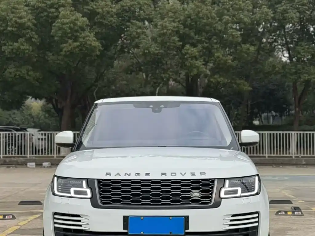 Land Rover Range Rover 2018 — фото 1
