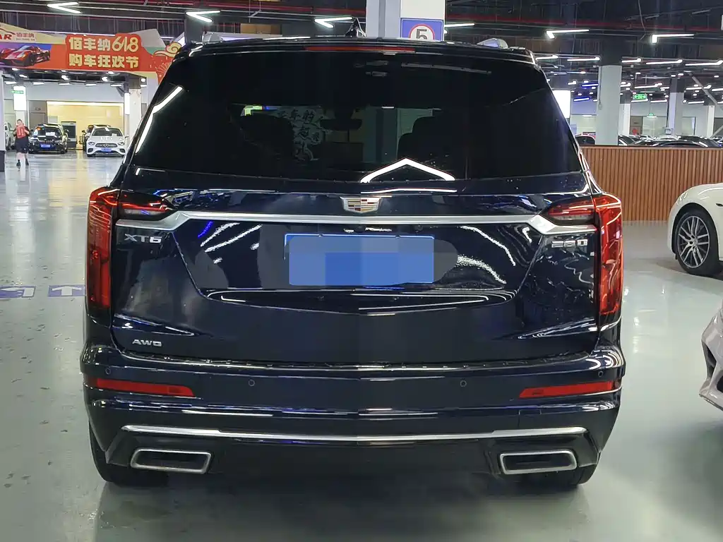 Cadillac XT6 2021 — фото 14