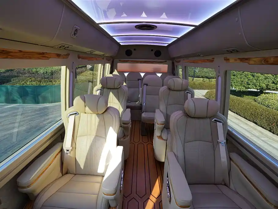 Toyota Coaster 2021 — фото 20