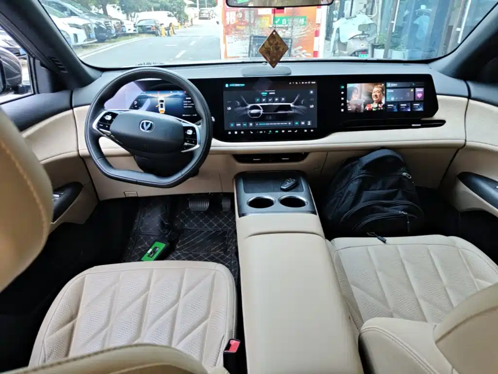 Changan CS75PLUS 2025 — фото 10