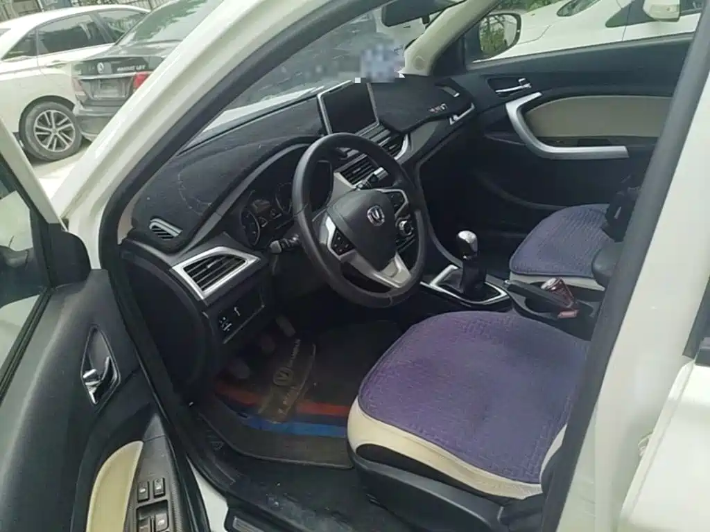 Changan Yuexiang V7 2017 — фото 21