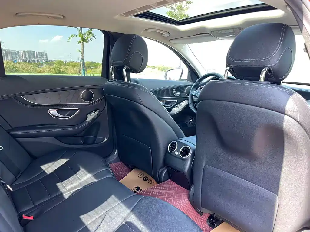 Mercedes-Benz C-Class 2018 — фото 14