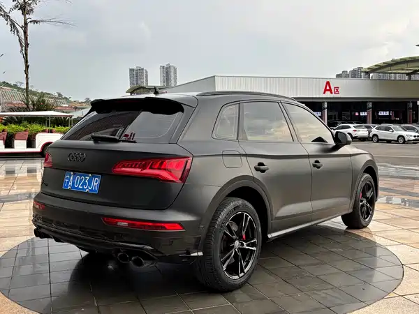Audi Q5L 2019