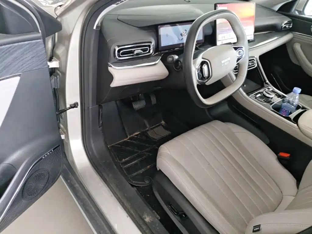 Geely Galaxy Star 6 2025 — фото 16