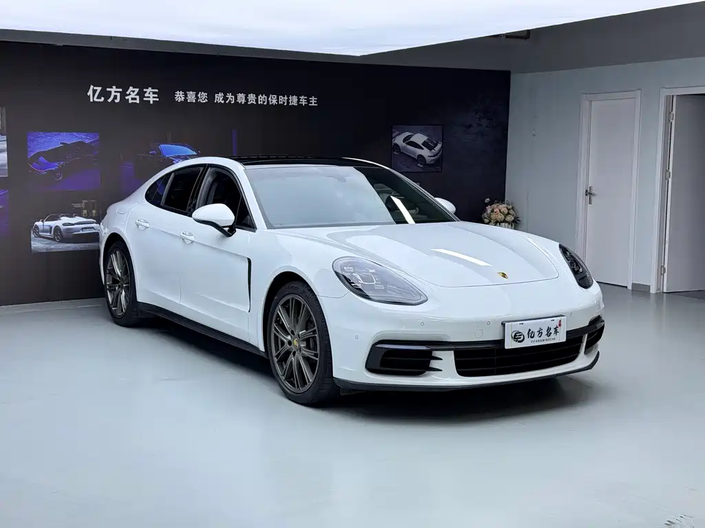 Porsche Panamera 2018 — фото 3