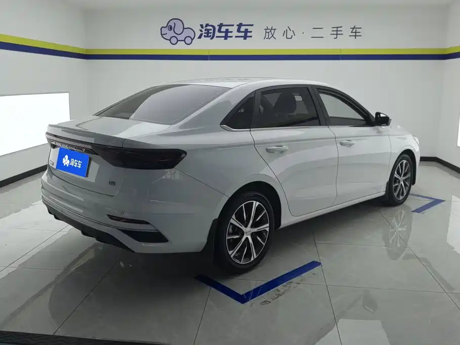 Geely Emgrand 2023 — фото 3
