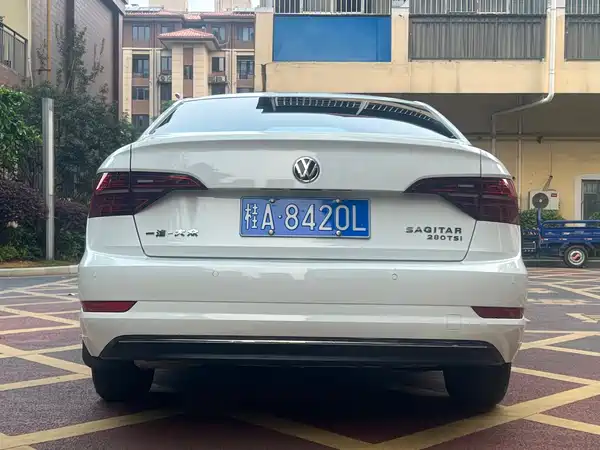 Volkswagen Sagitar 2019