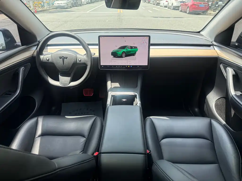 Tesla Model Y 2022 — фото 12
