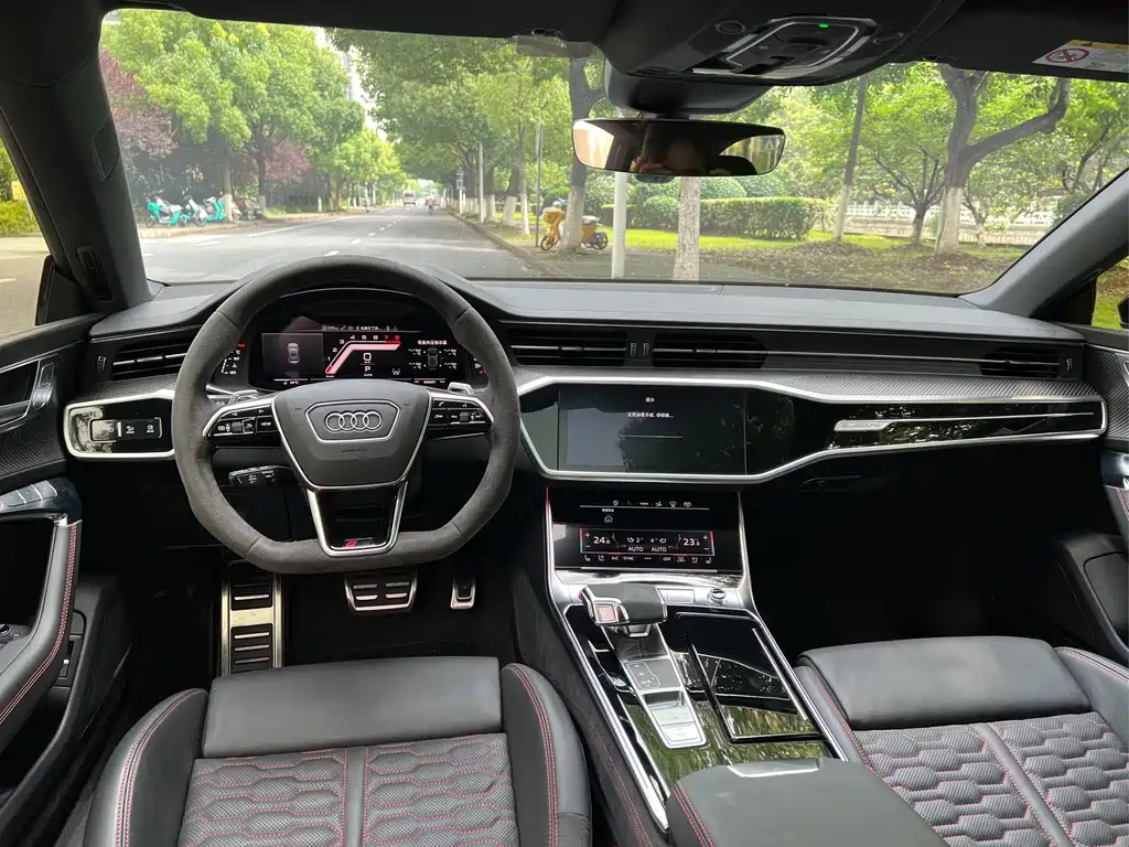 Audi RS 7 2025 — фото 17
