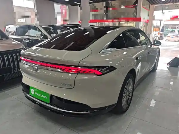 Buick Zhijing L7 2025