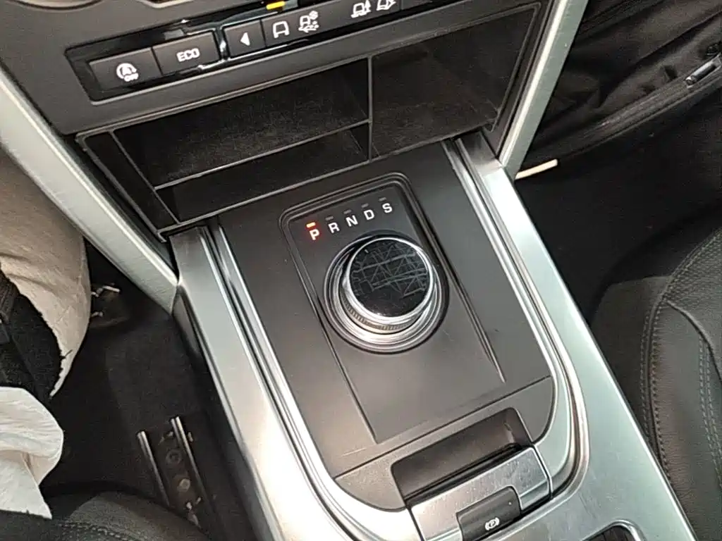 Land Rover Discovery Sport 2019 — фото 14