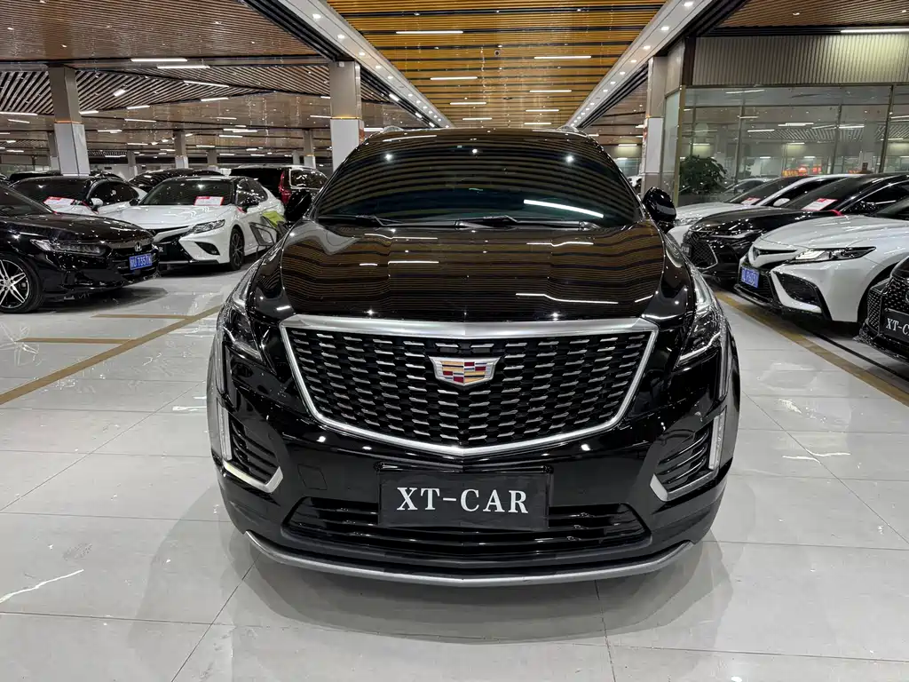 Cadillac XT5 2022 — фото 2