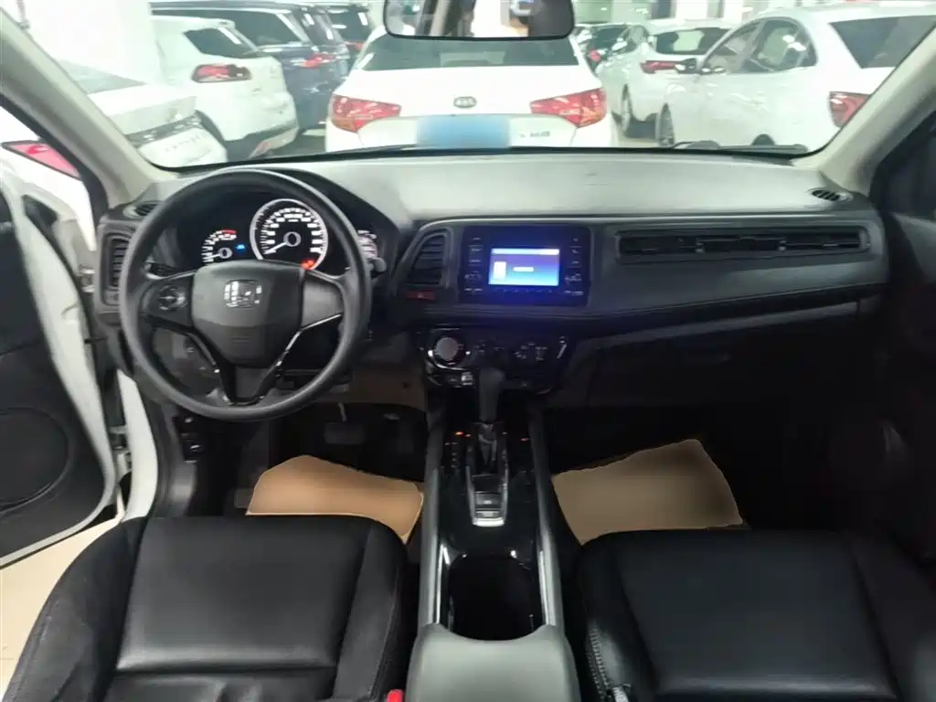Honda Vezel 2017 — фото 10