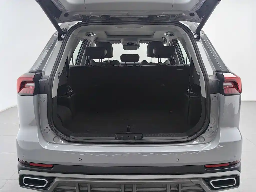 Chery Tiggo 8 PRO New Energy 2023 — фото 16