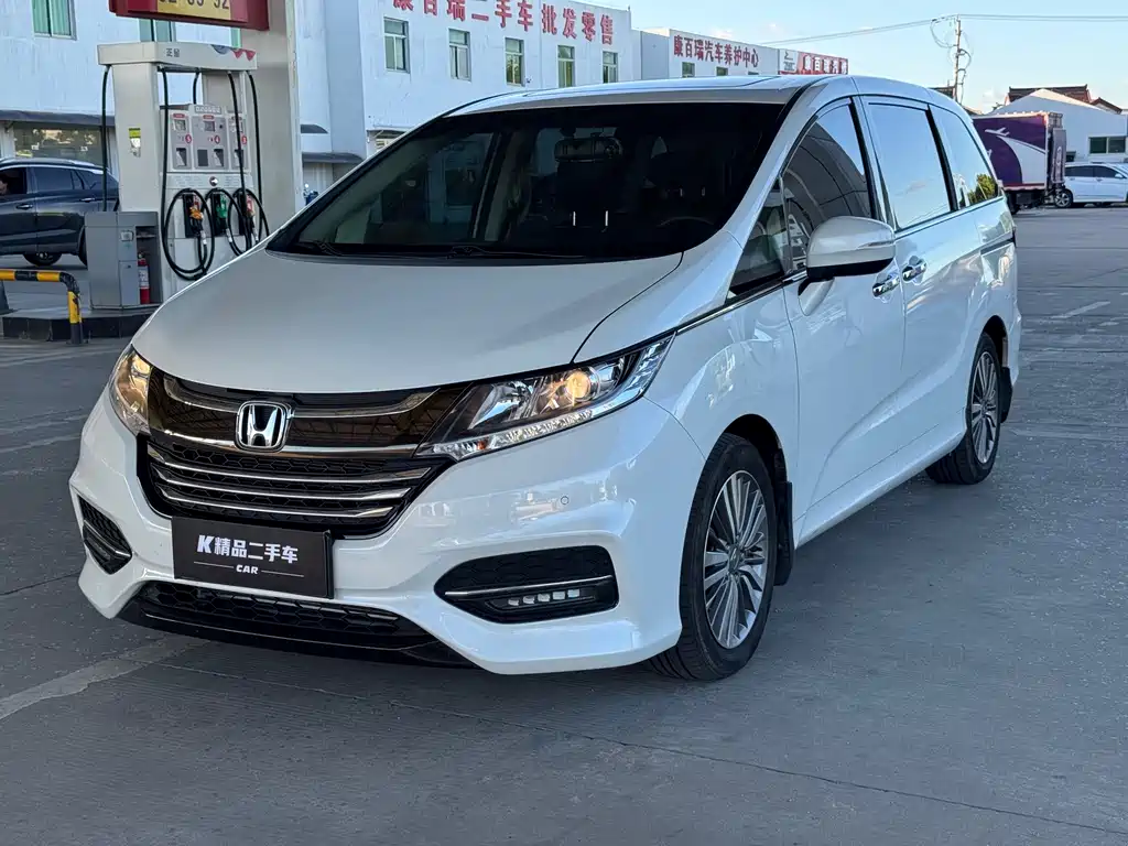 Honda Odyssey 2019 — фото 1