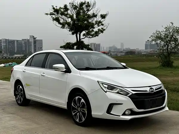 BYD Qin NEV 2015